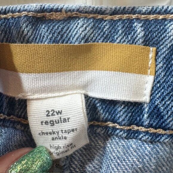 COPY - Maurices Womens Distressed Blue Denim Cheeky Taper Ankle 22W Regular Str… - Picture 7 of 13